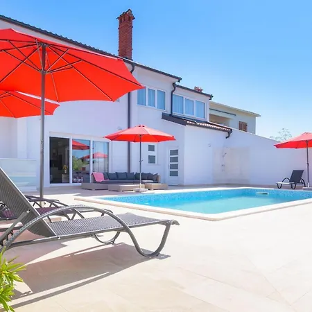 Holiday home Mala Vala Pula